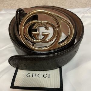 Gucci women brown belt . Size 90 / 36